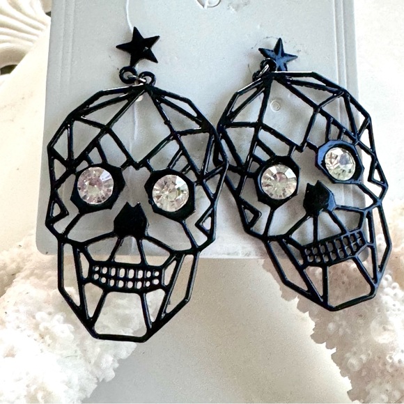 NEW! Halloween Skeleton Skull Chandelier Post Earrings - Picture 1 of 4